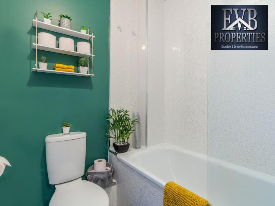 Charming Cosy Getaway Ideal For Leisure & Business Southampton Bagian luar foto